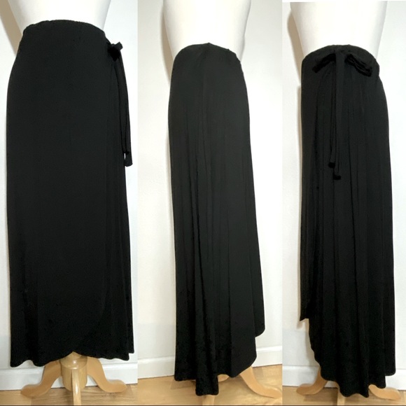 Black Stretch Wrap Skirt with Tie Waist, M - Picture 3 of 7